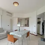 Welcome Riviera Primavera 1a Vista Mare- Spazioso E Comodo Appartamento-2 Bagni-wifi-aria Condizionata In Ogni Stanza-garage A Pagamento 15 Euro Al Giorno Rapallo