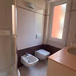 Welcome Riviera Primavera 1a Vista Mare- Spazioso E Comodo Appartamento-2 Bagni-wifi-aria Condizionata In Ogni Stanza-garage A Pagamento 15 Euro Al Giorno *