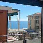 Welcome Riviera Primavera 1a Vista Mare- Spazioso E Comodo Appartamento-2 Bagni-wifi-aria Condizionata In Ogni Stanza-garage A Pagamento 15 Euro Al Giorno Appartamento Rapallo