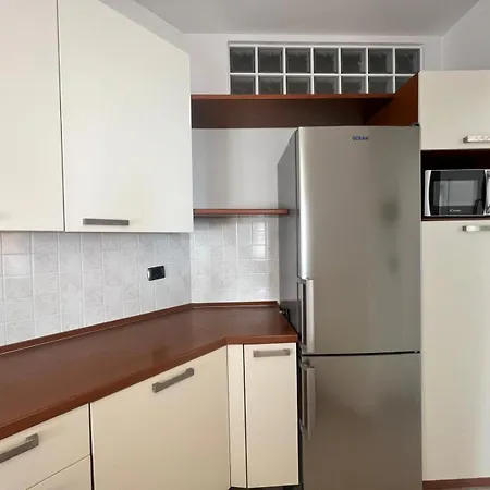 Apartment Welcome Riviera Primavera 1a Vista Mare- Spazioso E Comodo Appartamento-2 Bagni-wifi-aria Condizionata In Ogni Stanza-garage A Pagamento 15 Euro Al Giorno