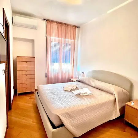 Welcome Riviera Primavera 1a Vista Mare- Spazioso E Comodo Appartamento-2 Bagni-wifi-aria Condizionata In Ogni Stanza-garage A Pagamento 15 Euro Al Giorno Apartamento