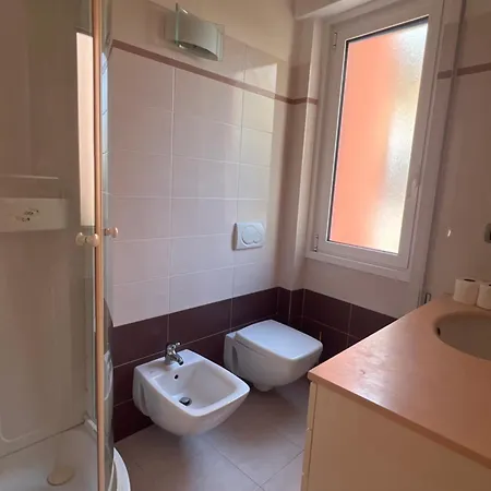 Welcome Riviera-primavera 1a- Vista Mare- Spazioso E Comodo Appartamento-2 Bagni-wifi-aria Condizionata In Ogni Stanza-garage A Pagamento 15 Euro Al Giorno *