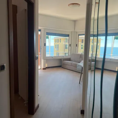 Welcome Riviera-primavera 1a- Vista Mare- Spazioso E Comodo Appartamento-2 Bagni-wifi-aria Condizionata In Ogni Stanza-garage A Pagamento 15 Euro Al Giorno