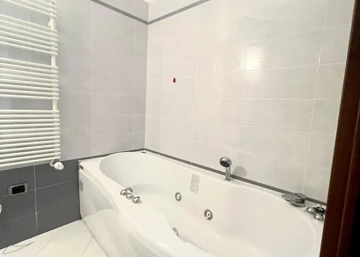 Welcome Riviera-primavera 1a- Vista Mare- Spazioso E Comodo Appartamento-2 Bagni-wifi-aria Condizionata In Ogni Stanza-garage A Pagamento 15 Euro Al Giorno Apartamento