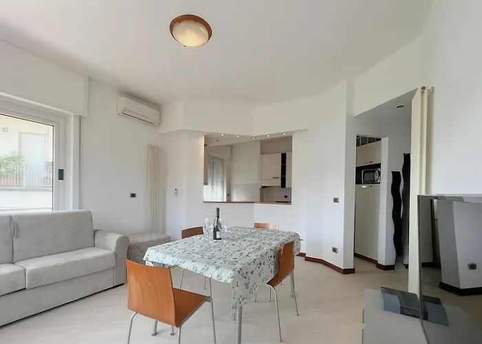 Welcome Riviera-primavera 1a- Vista Mare- Spazioso E Comodo Appartamento-2 Bagni-wifi-aria Condizionata In Ogni Stanza-garage A Pagamento 15 Euro Al Giorno Rapallo