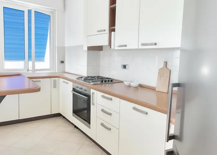 Welcome Riviera-primavera 1a- Vista Mare- Spazioso E Comodo Appartamento-2 Bagni-wifi-aria Condizionata In Ogni Stanza-garage A Pagamento 15 Euro Al Giorno * 라팔로